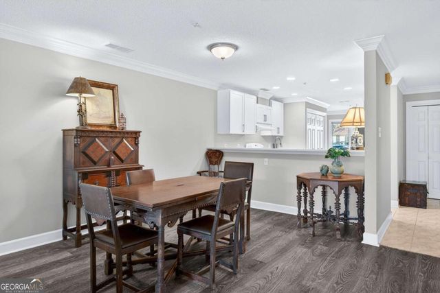 3005 River Drive 401D, Savannah, GA 31404