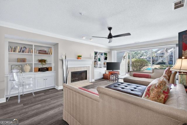 3005 River Drive 401D, Savannah, GA 31404