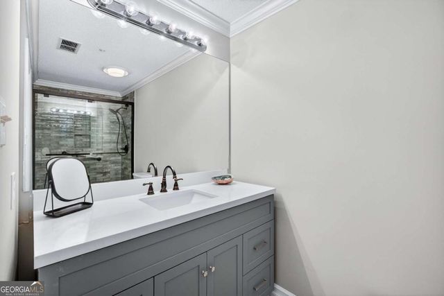 3005 River Drive 401D, Savannah, GA 31404