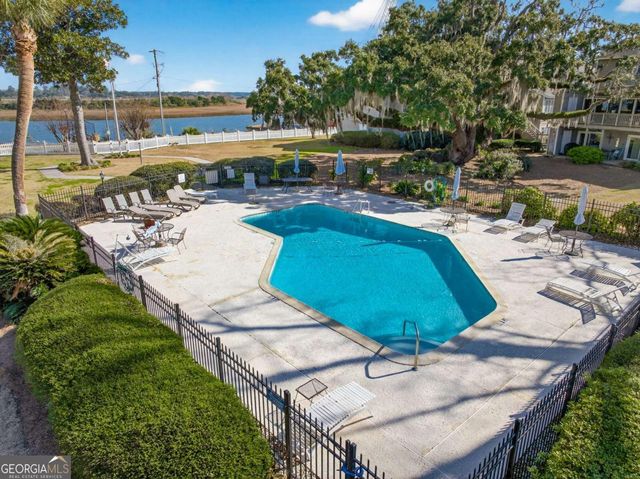 3005 River Drive 401D, Savannah, GA 31404