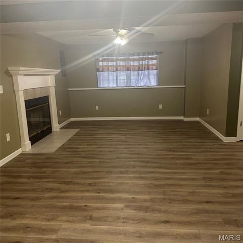 1821 Hilltop Village Lane, Imperial, MO 63052