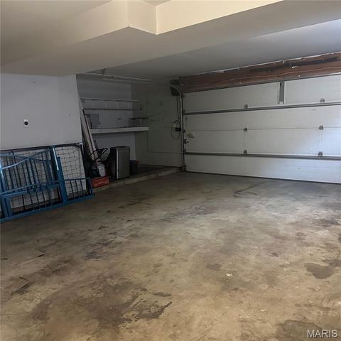 1821 Hilltop Village Lane, Imperial, MO 63052