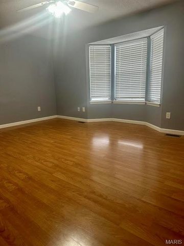 1821 Hilltop Village Lane, Imperial, MO 63052