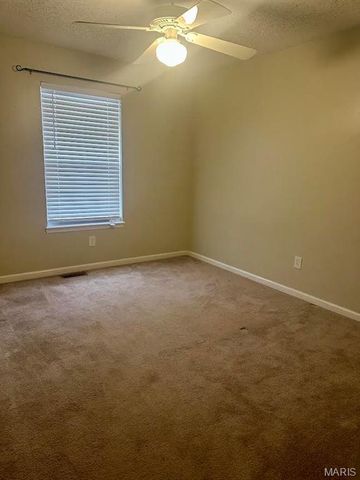 1821 Hilltop Village Lane, Imperial, MO 63052