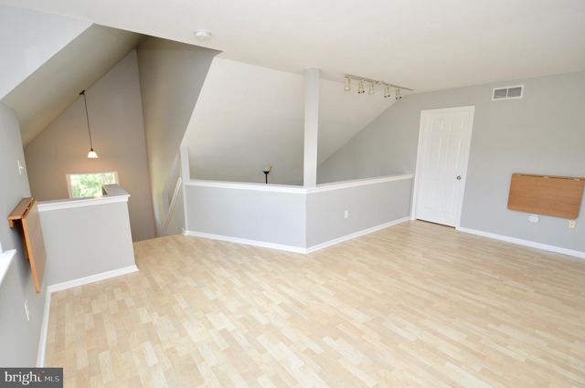340 WOODLAKE DR, Marlton, NJ 08053