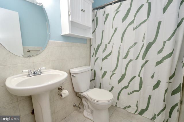 340 WOODLAKE DR, Marlton, NJ 08053