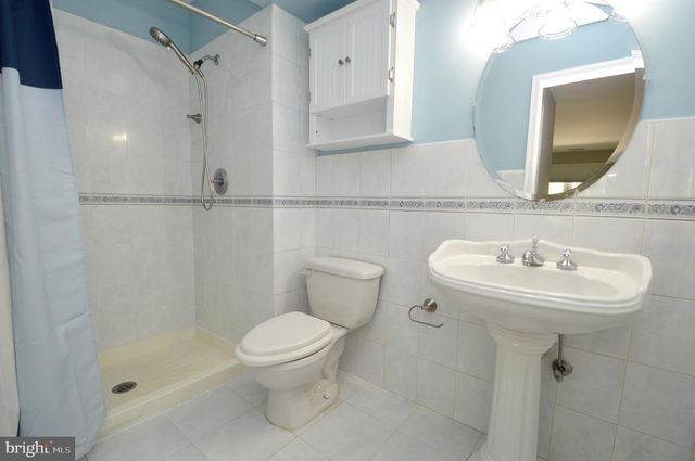 340 WOODLAKE DR, Marlton, NJ 08053