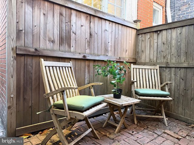 2131 DELANCEY PL, Philadelphia, PA 19103