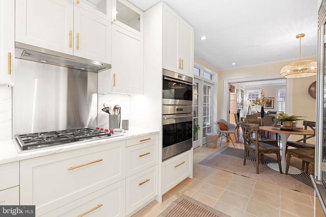 2131 DELANCEY PL, Philadelphia, PA 19103