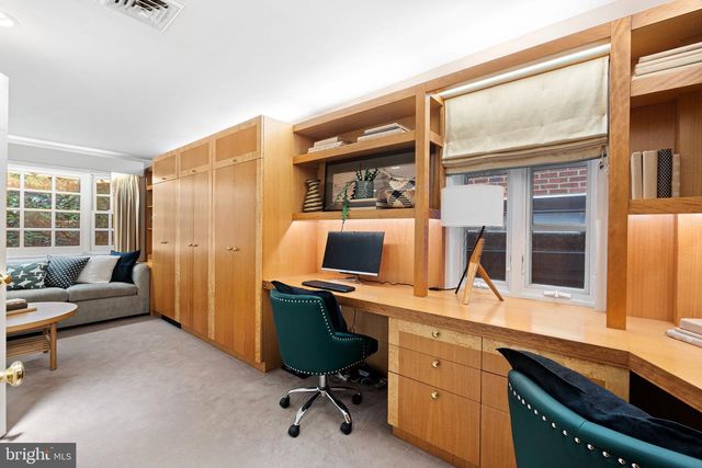 2131 DELANCEY PL, Philadelphia, PA 19103