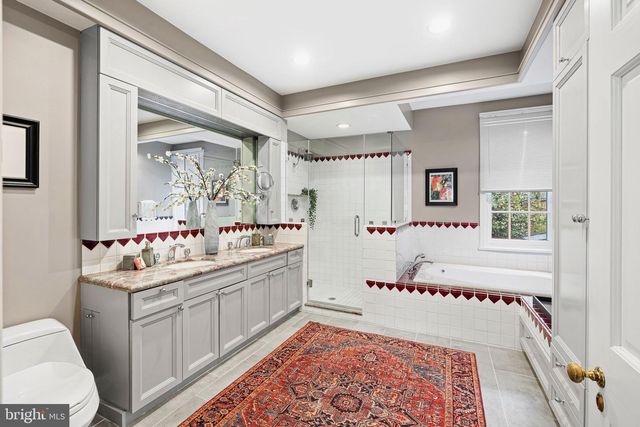 2131 DELANCEY PL, Philadelphia, PA 19103