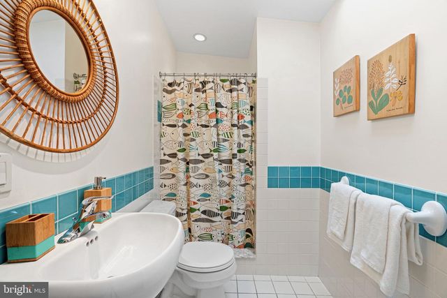 2131 DELANCEY PL, Philadelphia, PA 19103