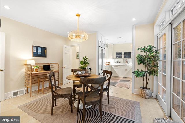 2131 DELANCEY PL, Philadelphia, PA 19103