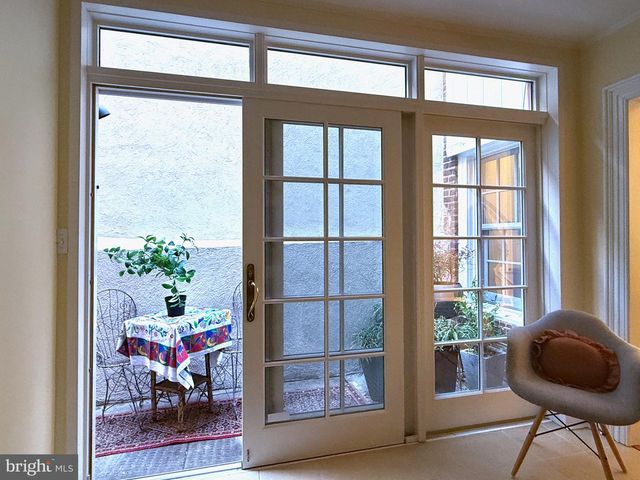 2131 DELANCEY PL, Philadelphia, PA 19103