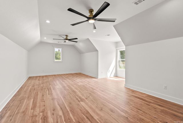 120 Highland Dr, Greenbrier, AR 72058