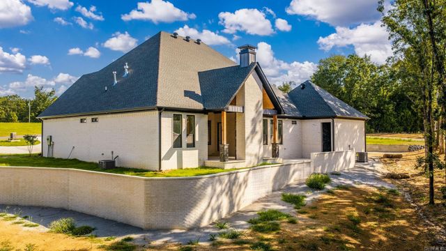 120 Highland Dr, Greenbrier, AR 72058