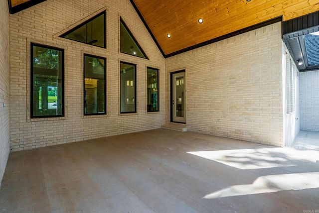 120 Highland Dr, Greenbrier, AR 72058