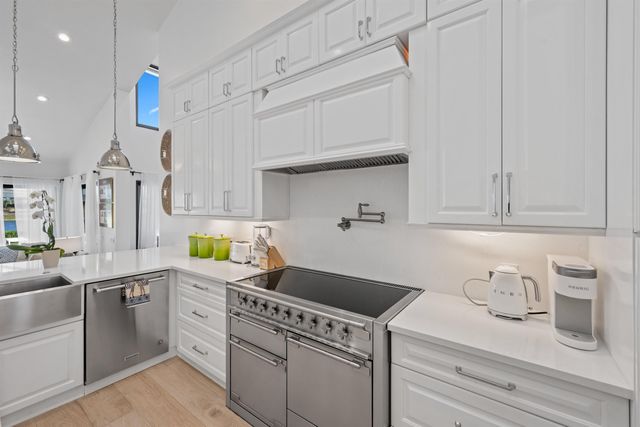 11139 Isle Brook Court, Wellington, FL 33414