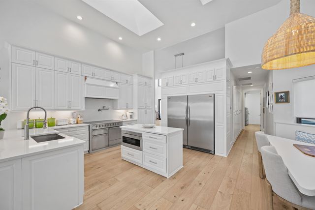 11139 Isle Brook Court, Wellington, FL 33414