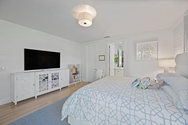 11139 Isle Brook Court, Wellington, FL 33414