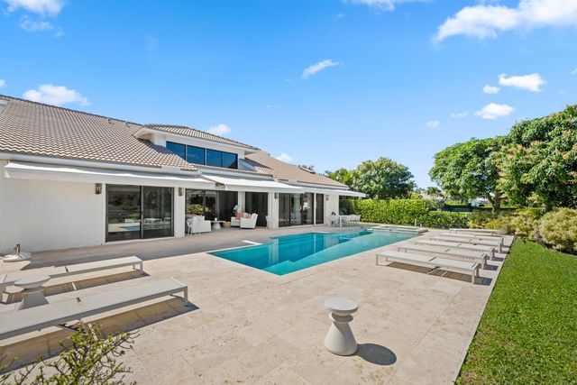 11139 Isle Brook Court, Wellington, FL 33414