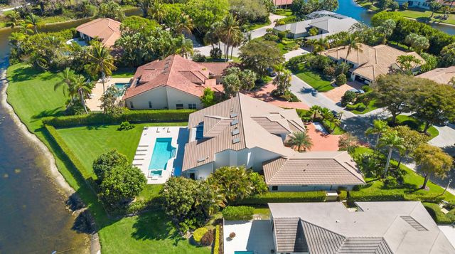 11139 Isle Brook Court, Wellington, FL 33414