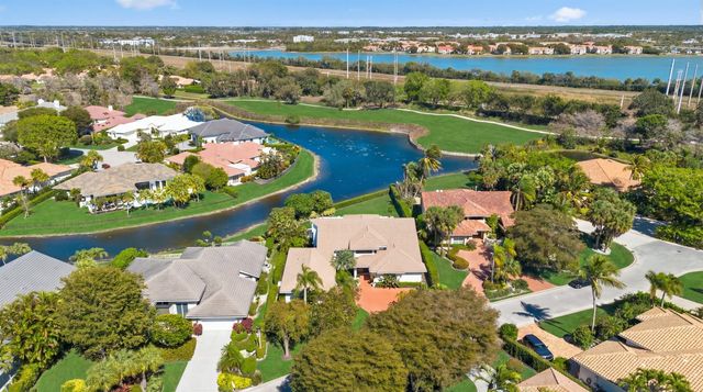 11139 Isle Brook Court, Wellington, FL 33414