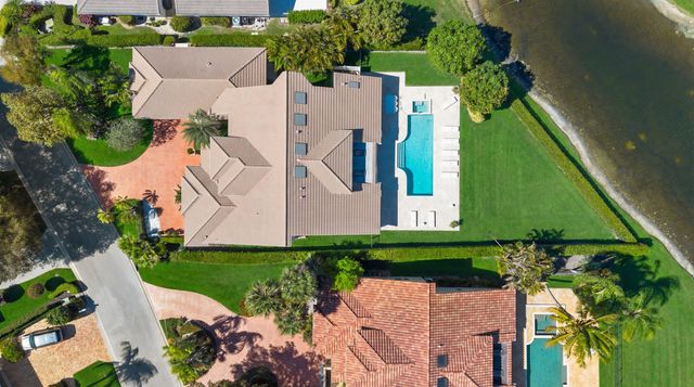 11139 Isle Brook Court, Wellington, FL 33414