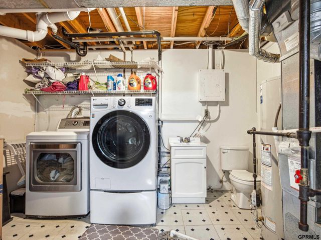 11922 S 34 Street, Bellevue, NE 68123