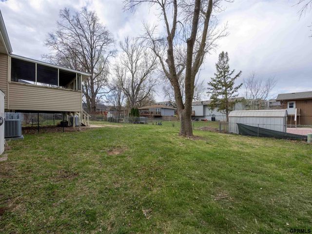 11922 S 34 Street, Bellevue, NE 68123