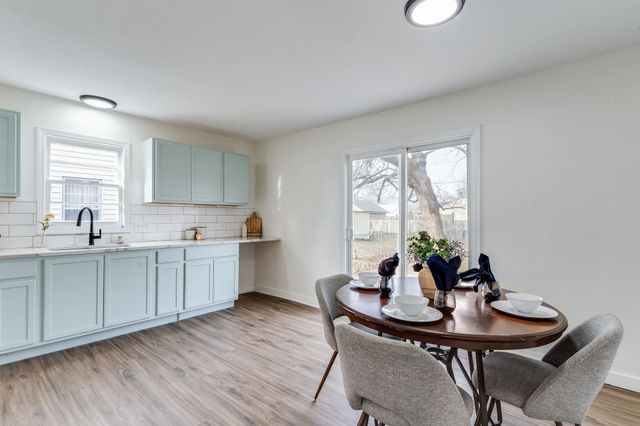 508 W Carlyle St, Wichita, KS 67217