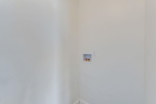 508 W Carlyle St, Wichita, KS 67217