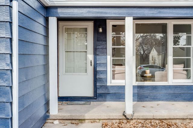 508 W Carlyle St, Wichita, KS 67217