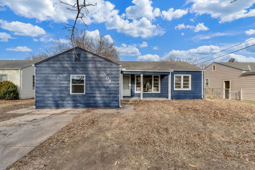 508 W Carlyle St, Wichita, KS 67217