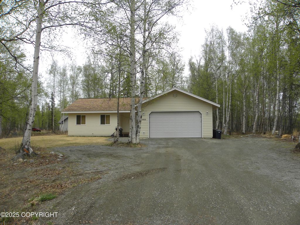 5325 N Ahina Circle, Wasilla, AK 99654