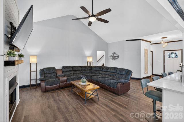 15 Emerson Court, Taylorsville, NC 28681