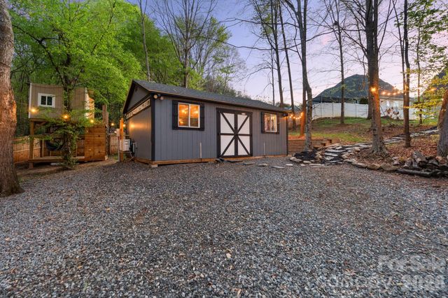 15 Emerson Court, Taylorsville, NC 28681