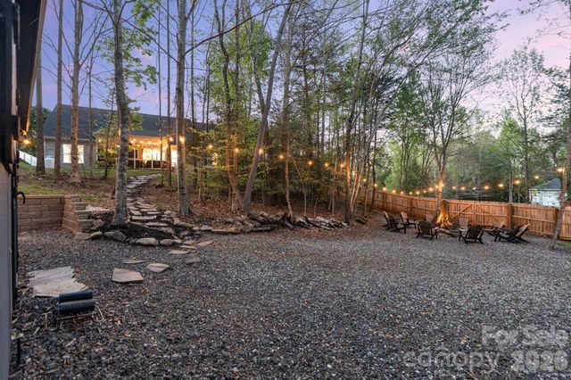 15 Emerson Court, Taylorsville, NC 28681