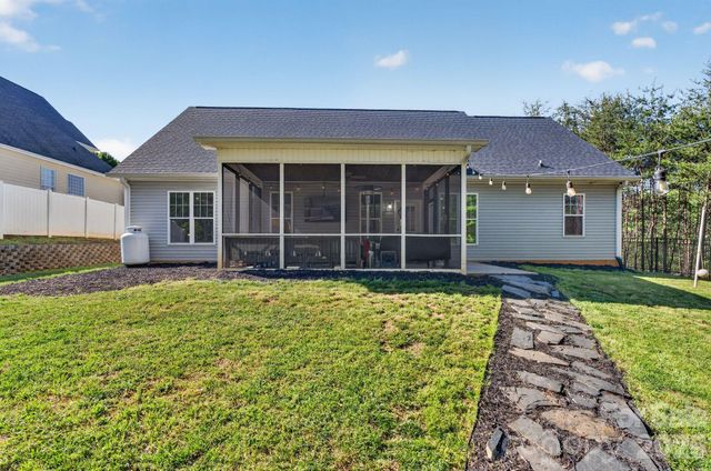 15 Emerson Court, Taylorsville, NC 28681