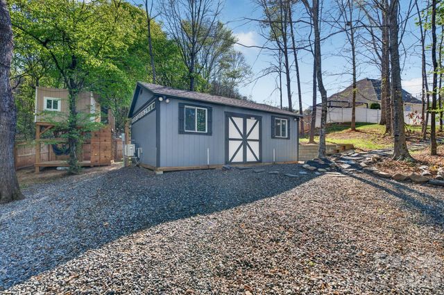 15 Emerson Court, Taylorsville, NC 28681