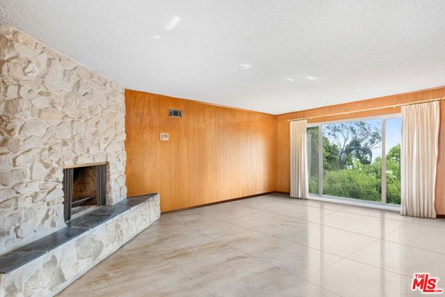 4799 Bonvue Avenue, Los Angeles, CA 90027