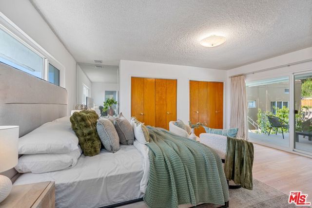4799 Bonvue Avenue, Los Angeles, CA 90027