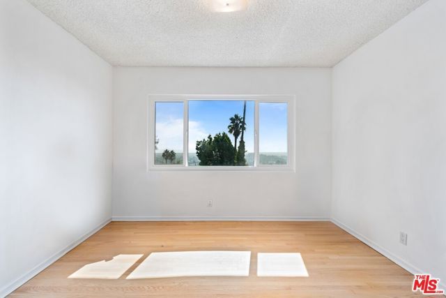 4799 Bonvue Avenue, Los Angeles, CA 90027