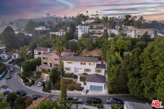 4799 Bonvue Avenue, Los Angeles, CA 90027