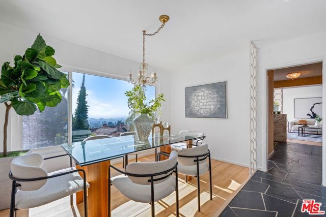 4799 Bonvue Avenue, Los Angeles, CA 90027