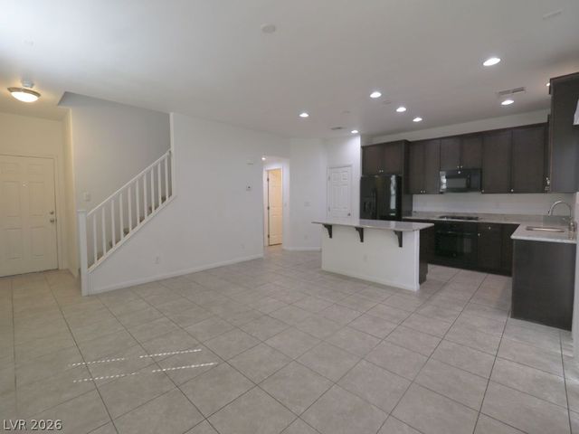 5662 Primrose Peak Court, Las Vegas, NV 89130