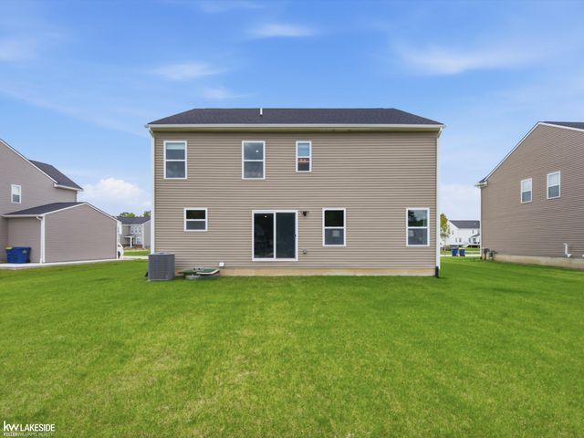 54470 Heron Circle, Chesterfield Twp, MI 48047