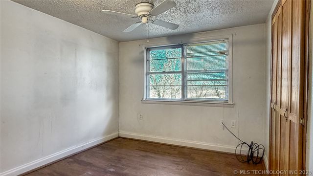 4637 US Hwy 77, Marietta, OK 73448