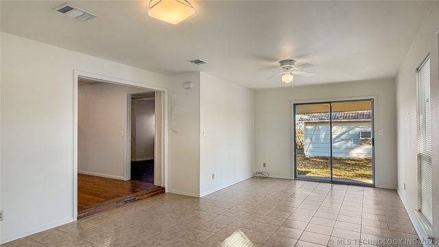 4637 US Hwy 77, Marietta, OK 73448