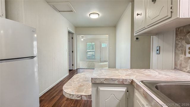 4637 US Hwy 77, Marietta, OK 73448